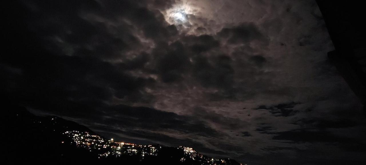 מלון Shimla Regency מראה חיצוני תמונה